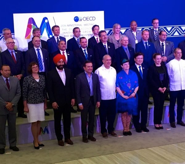 ISOC@OECD, Day 3: Walid Al-Saqaf on Blockchain; IETF Chair Jari Arkko on Network Convergence Thumbnail