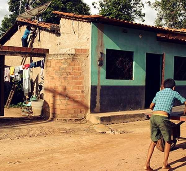 Developing Community Networks in Northern Brazil: Strengthening Marginalized Communities Thumbnail