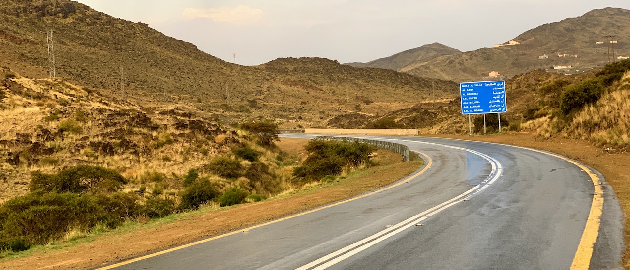 How IXPs Can Help Achieve Digital Transformation across the Middle East Thumbnail