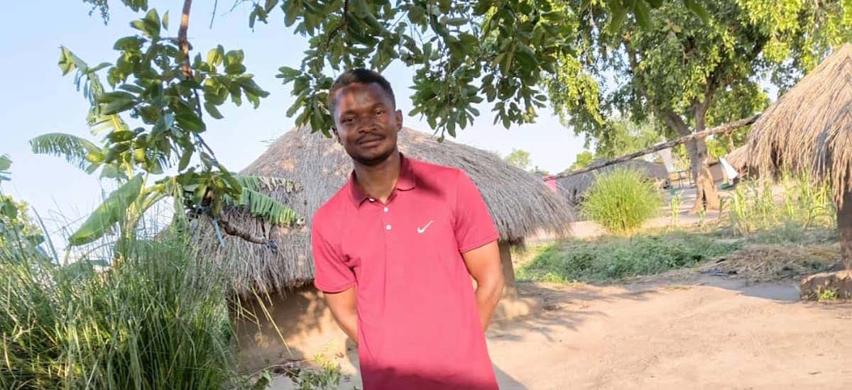 From Refugee to Digital Leader: How Justin Is Helping to Connect Rhino Camp Thumbnail
